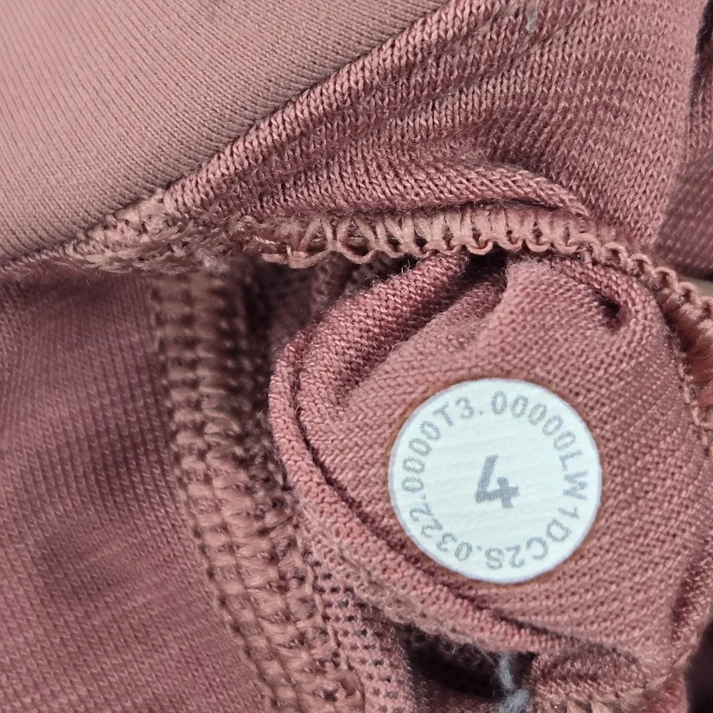 Lululemon Women Tank‎ Top 4 Pink InStill Activewear Logo High Neck Pullover
